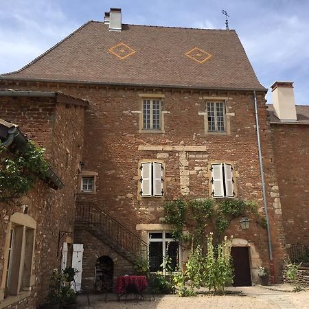 Le Vieux Chateau Bed & Breakfast Leynes Exterior photo