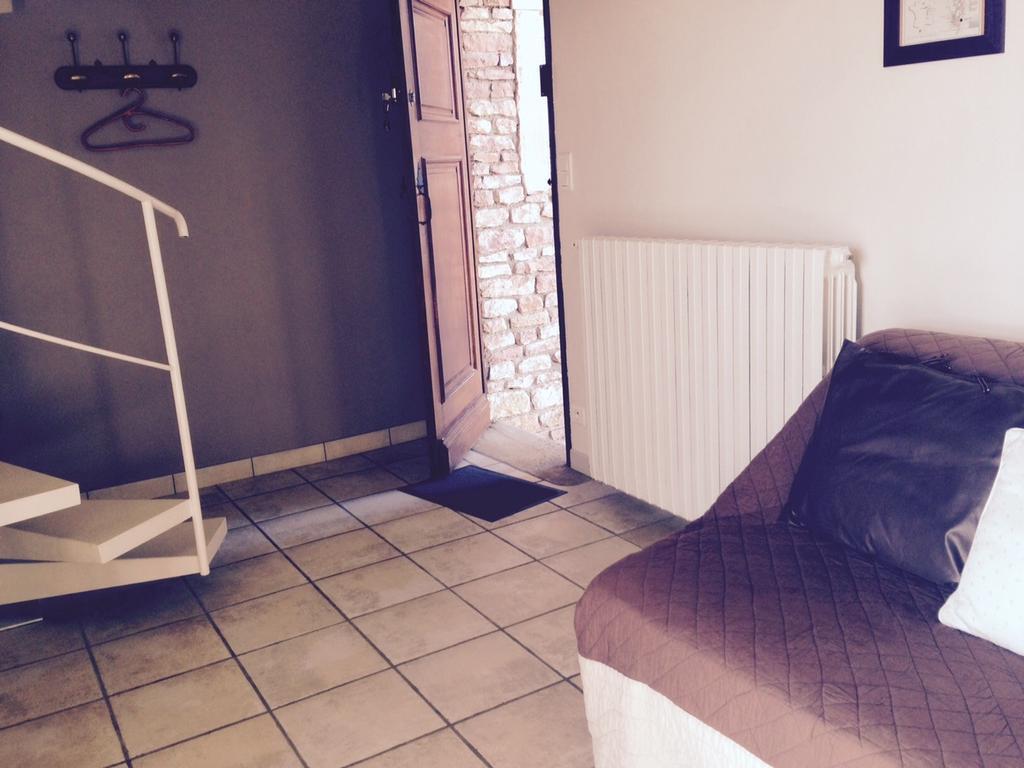 Le Vieux Chateau Bed & Breakfast Leynes Room photo